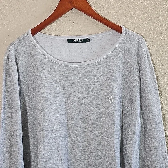 Lauren Ralph Lauren Long Sleeve Shirt. - Picture 2 of 7